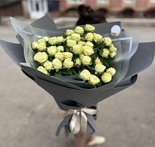 Букет Белые кустовые розы Солинеро в Красноармейское Чувашия